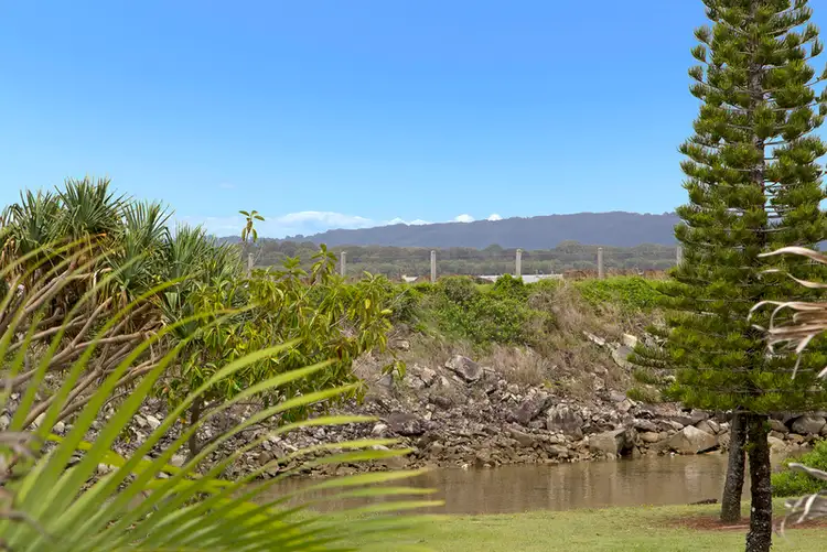 2/68 Fenwick Drive, East Ballina NSW 2478