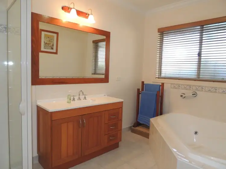 Fourth view of Homely house listing, 15 Locksley Court, Shepparton VIC 3630