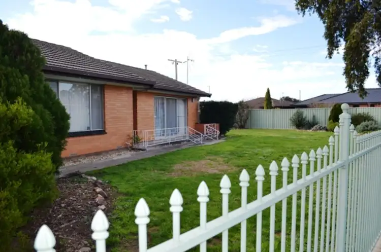 Fifth view of Homely house listing, 10 Kirsten Street, Shepparton VIC 3630