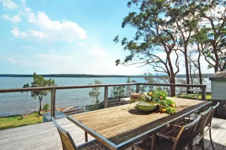 122 Basin View Parade, Basin View NSW 2540