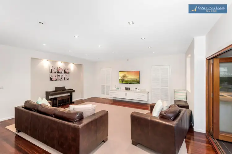 Sixth view of Homely house listing, 5 Viewbank Court, Sanctuary Lakes VIC 3030