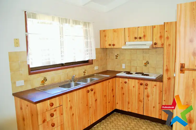 Third view of Homely house listing, 27 Gladewood Dr, Daisy Hill QLD 4127