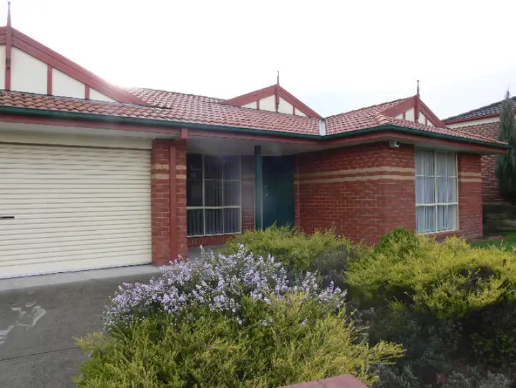 27 Nimblefoot Way, Lilydale VIC 3140