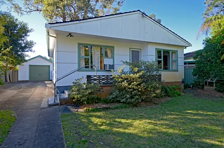 14 Balaclava Avenue, Woy Woy NSW 2256