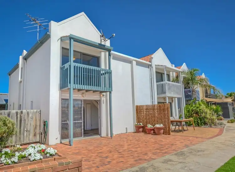 141 Gulf Point Drive, North Haven SA 5018