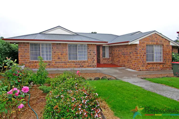 1 Munro Avenue, Uralla NSW 2358
