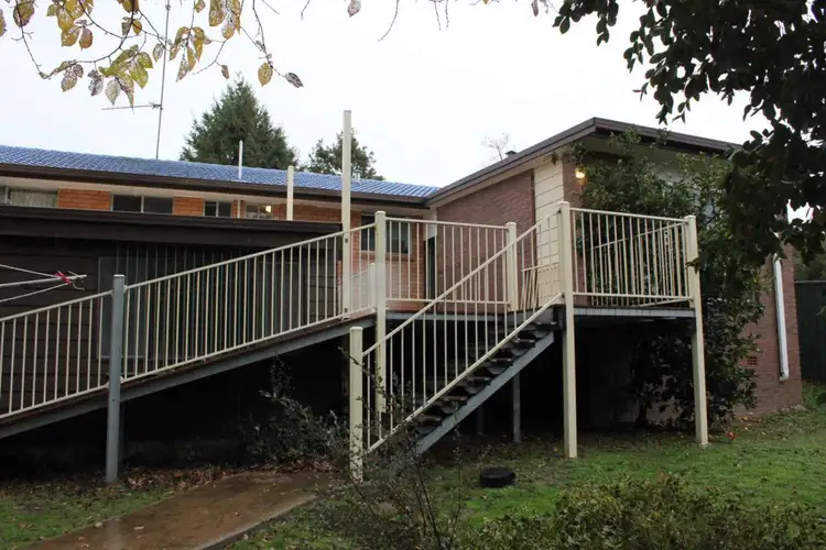 3 De Lisle Place, Bathurst NSW 2795