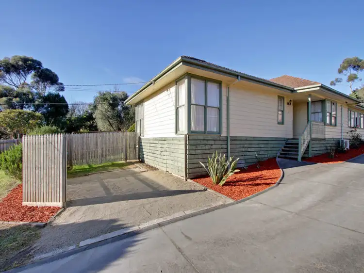 1/22 Meadow Road, Croydon North VIC 3136