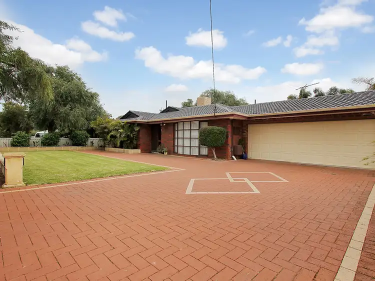 3 Bauhinia Road, Forrestfield WA 6058