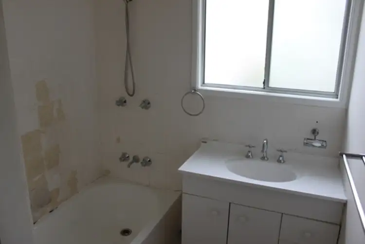 Fifth view of Homely house listing, 1a/264 Government Road, Labrador QLD 4215