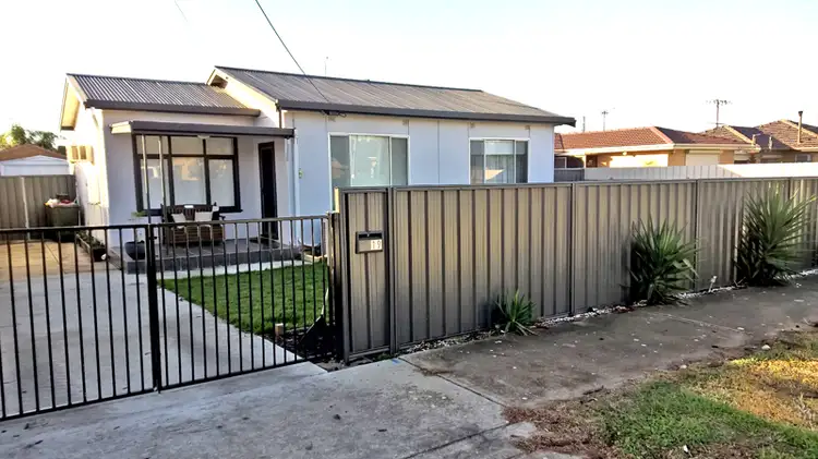 19 Poole Street, Osborne SA 5017