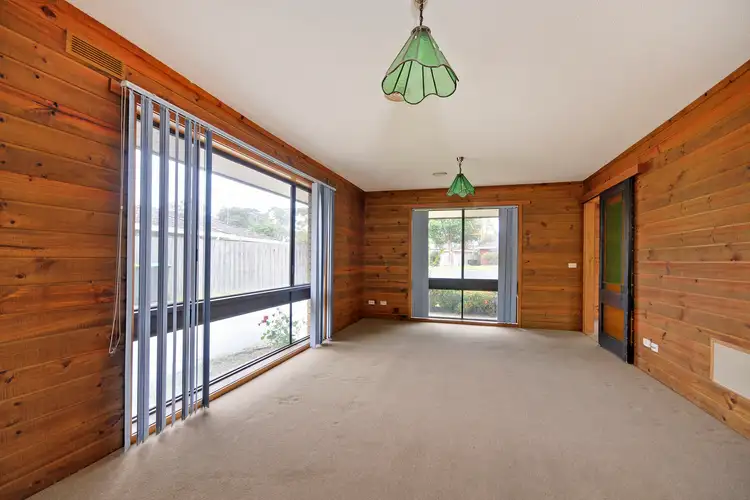 Sixth view of Homely house listing, 5 Cobbledick Court, Traralgon VIC 3844