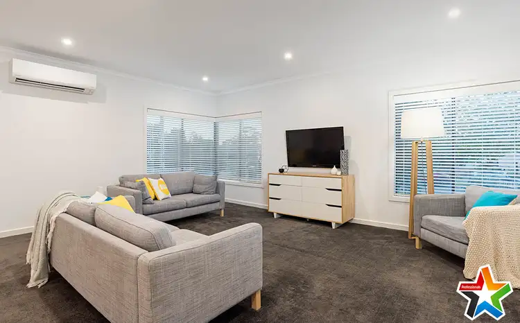 Third view of Homely house listing, 1/40 Longfellow Avenue, Mooroolbark VIC 3138