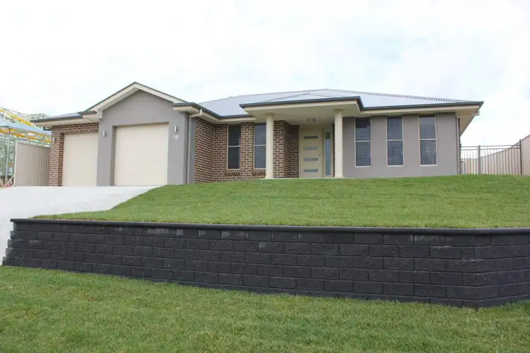 10 Rothery Street, Bathurst NSW 2795