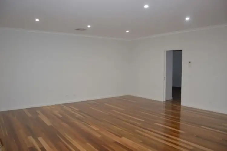 Fifth view of Homely house listing, 10 Lauren Close, Gol Gol NSW 2738