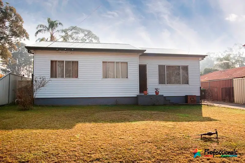 Main view of Homely house listing, 3 Cambridge Street, Cambridge Park NSW 2747