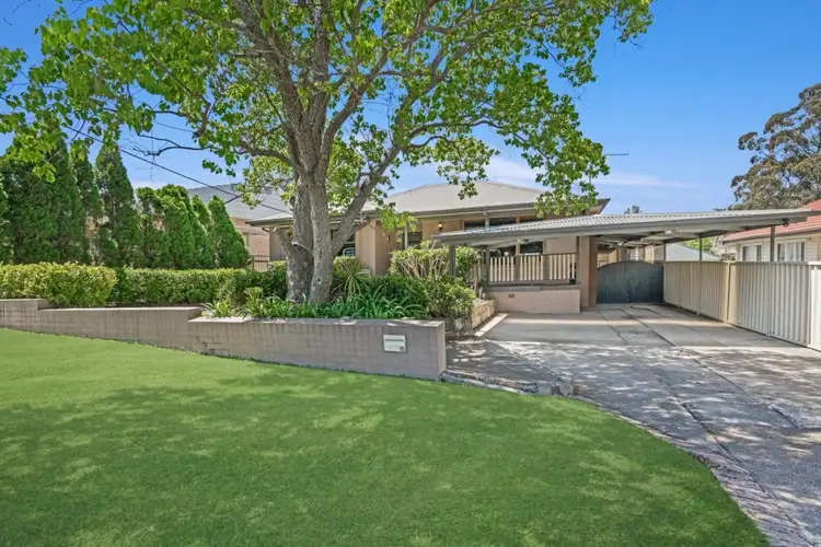 16 Foster Street, Tenambit NSW 2323