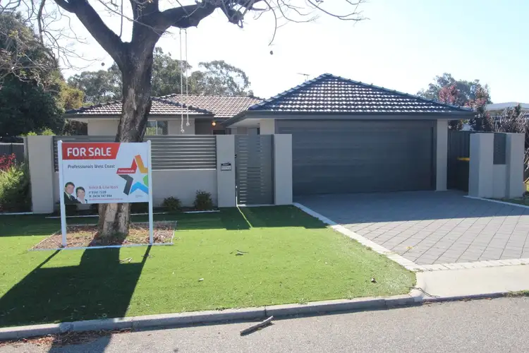 11 Napier Road, Morley WA 6062