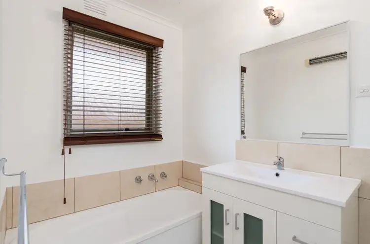 Fourth view of Homely house listing, 8 Geoffrey Drive, Kilsyth VIC 3137