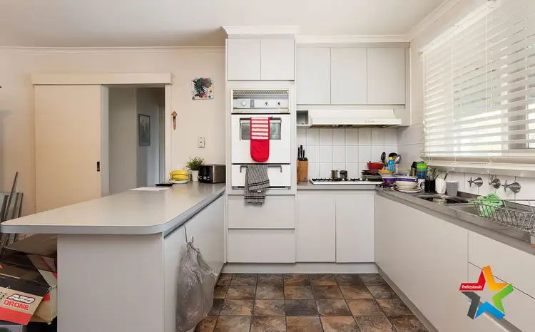 Fifth view of Homely house listing, 2 Orna Street, Ferntree Gully VIC 3156