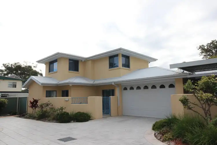4/34-36 Tuncurry Street, Tuncurry NSW 2428