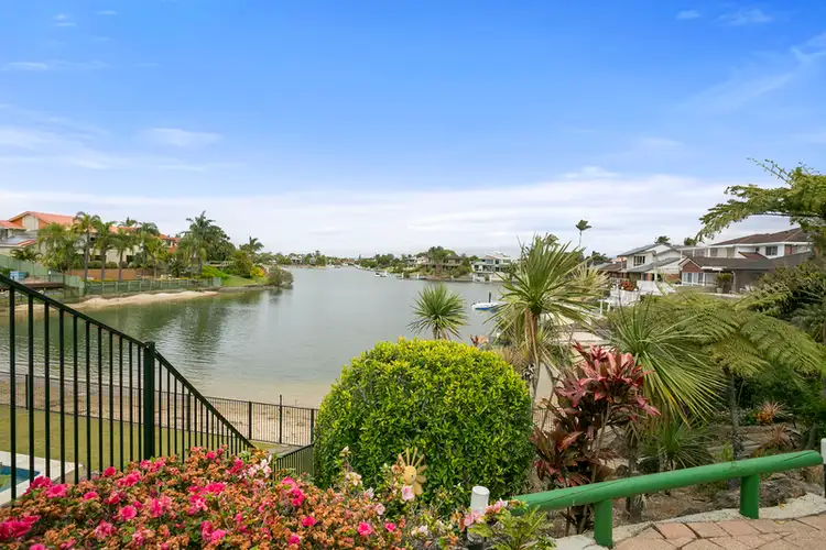 3 Aberdeen Avenue, Benowa QLD 4217