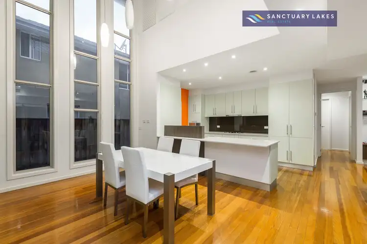 Second view of Homely house listing, 6 Peppercorn Court, Sanctuary Lakes VIC 3030