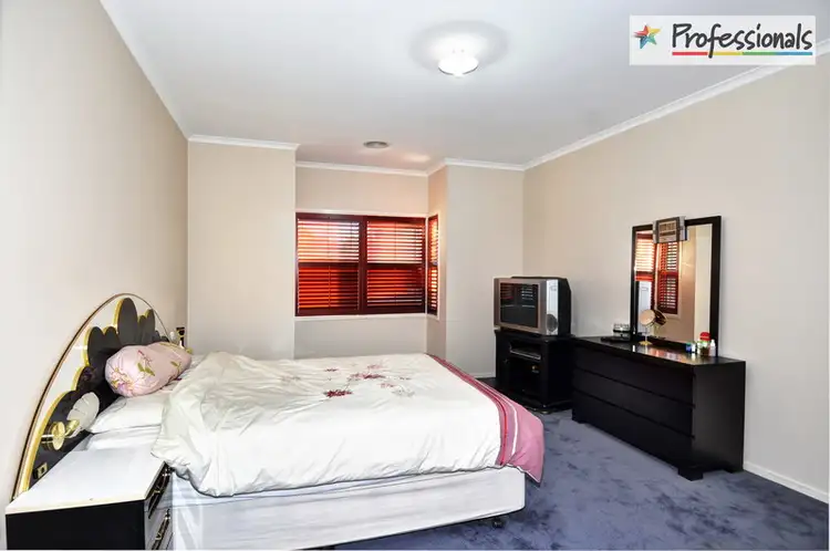 Sixth view of Homely house listing, 10 Hawthorn Grove, Taylors Hill VIC 3037