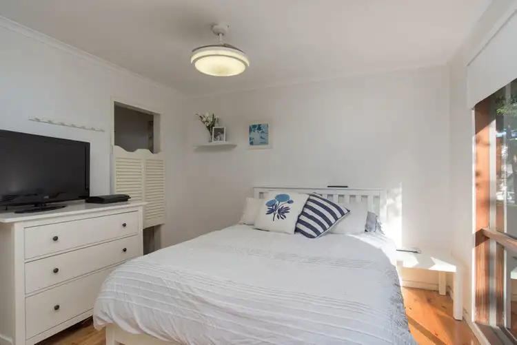 Fifth view of Homely house listing, 2/27 York Road, Mount Evelyn VIC 3796