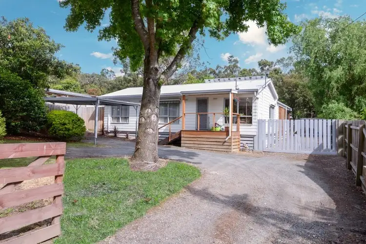 5 Greenwood Drive, Launching Place VIC 3139