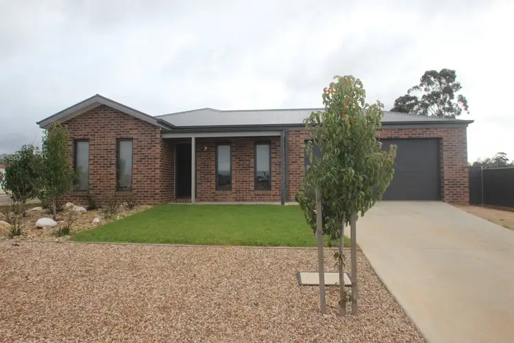 28 Whirrakee Drive, Maryborough VIC 3465