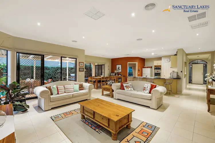 Fifth view of Homely house listing, 8 Peppercorn Court, Sanctuary Lakes VIC 3030
