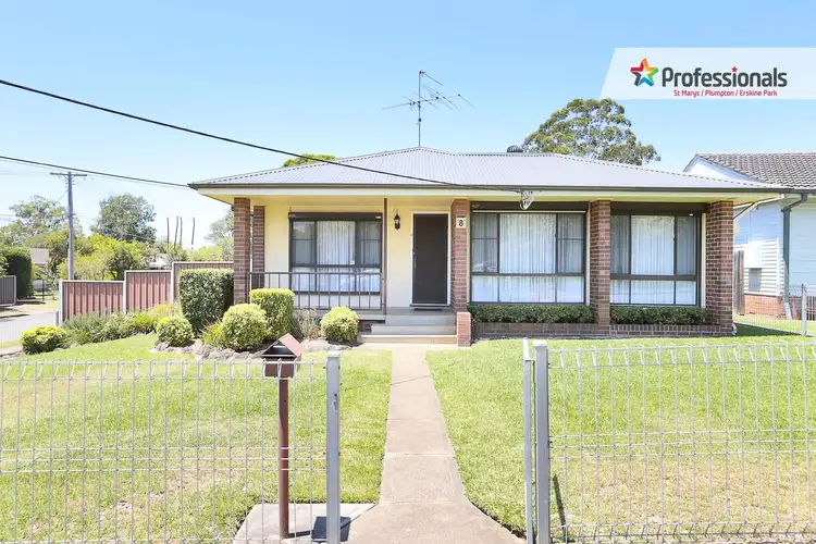 8 Tasman Avenue, Lethbridge Park NSW 2770