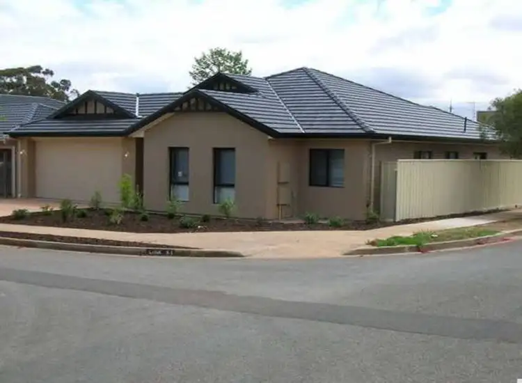 9 Link Street, Northfield SA 5085