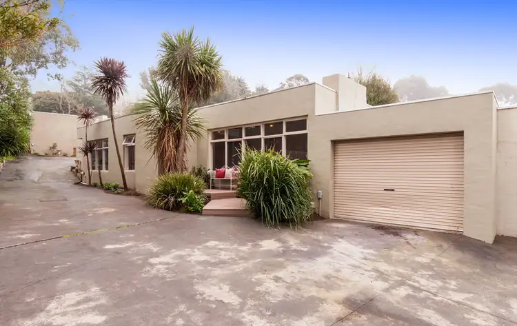 Main view of Homely house listing, 2/27 Humber Road, Croydon VIC 3136