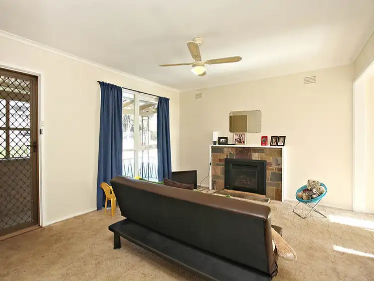Fifth view of Homely unit listing, 63 Dryden Concourse, Mooroolbark VIC 3138