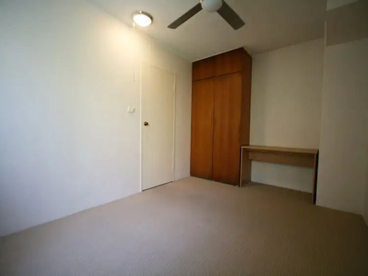 Seventh view of Homely apartment listing, 2/21 Heath St, Southport QLD 4215