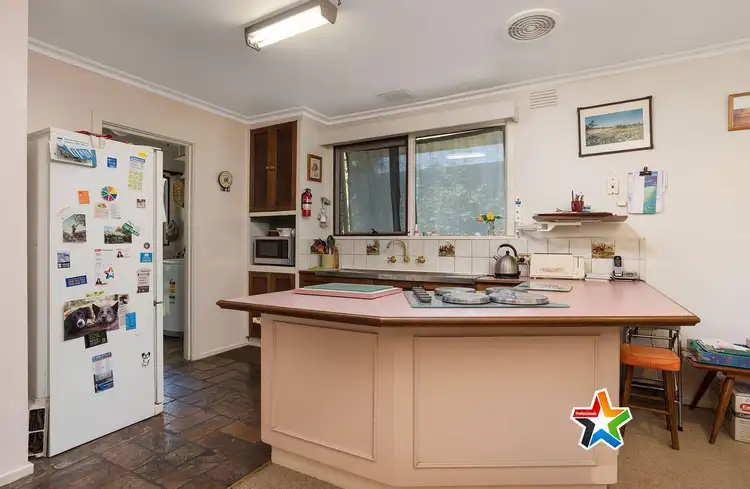 Fifth view of Homely house listing, 7 The Boulevard, Montrose VIC 3765