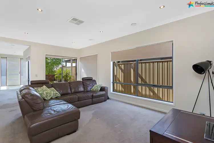 Sixth view of Homely house listing, 61 Victoria Cross Parade, Wodonga VIC 3690