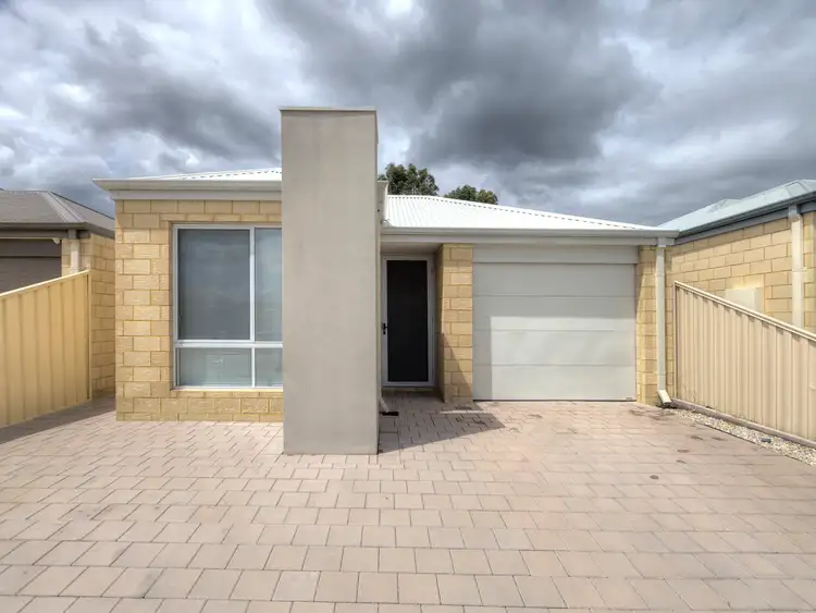 40 Sessilis Crescent, Wattle Grove WA 6107