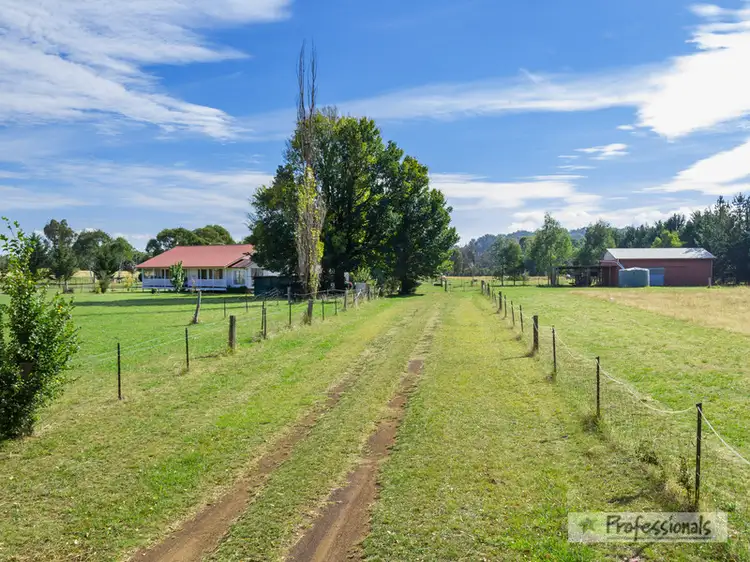496 Pinegrove Road, Armidale NSW 2350