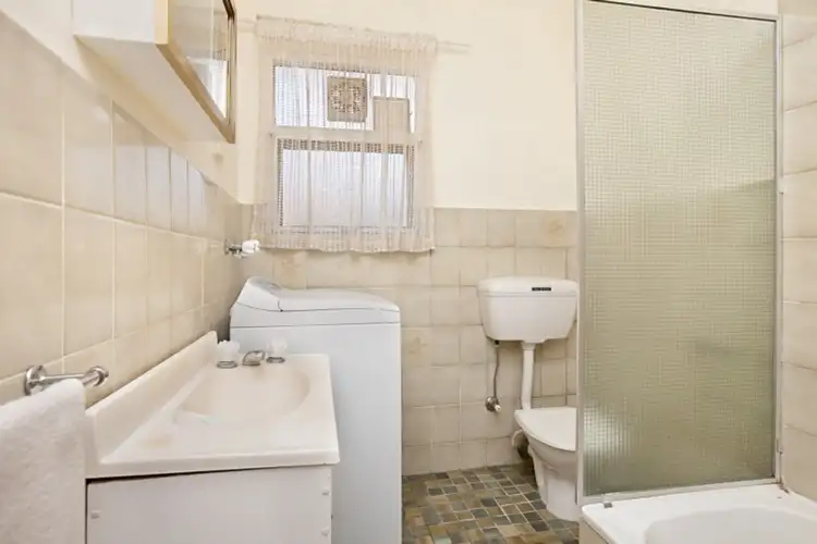 Fourth view of Homely unit listing, 2/40 Heather Avenue, Windsor Gardens SA 5087