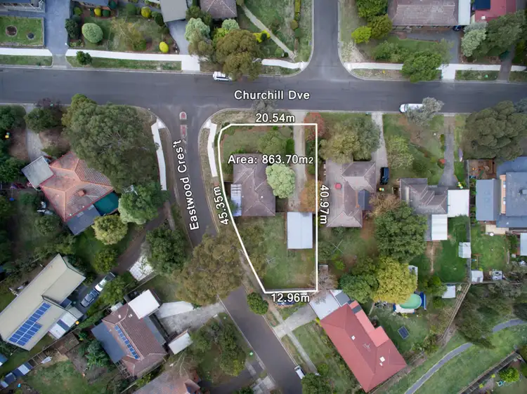 21 Churchill Drive, Mooroolbark VIC 3138