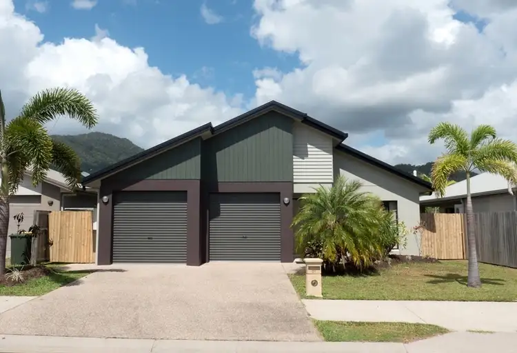 31 Thooleer Vista, Trinity Park QLD 4879