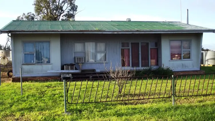 Main view of Homely house listing, 5 Airport Road, Yorketown SA 5576