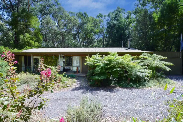 27 Bundaleer Road, Wesburn VIC 3799