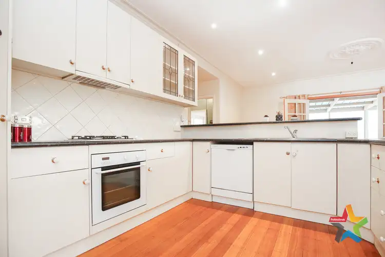 Sixth view of Homely house listing, 7 Mary Avenue, Mildura VIC 3500