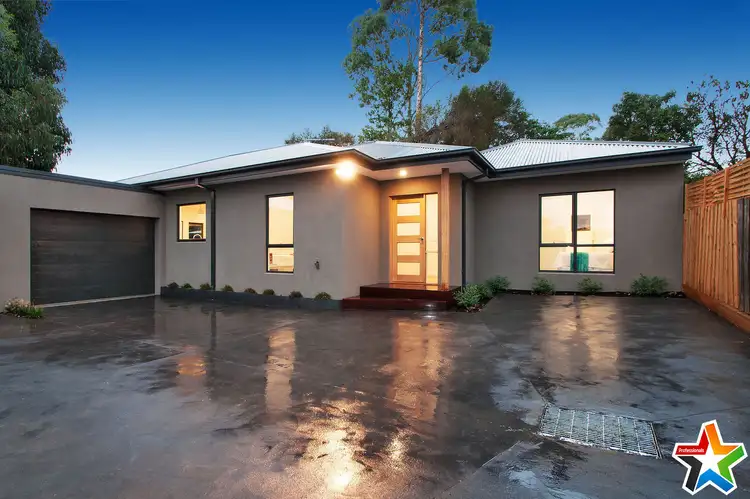 40a Longfellow Avenue, Mooroolbark VIC 3138