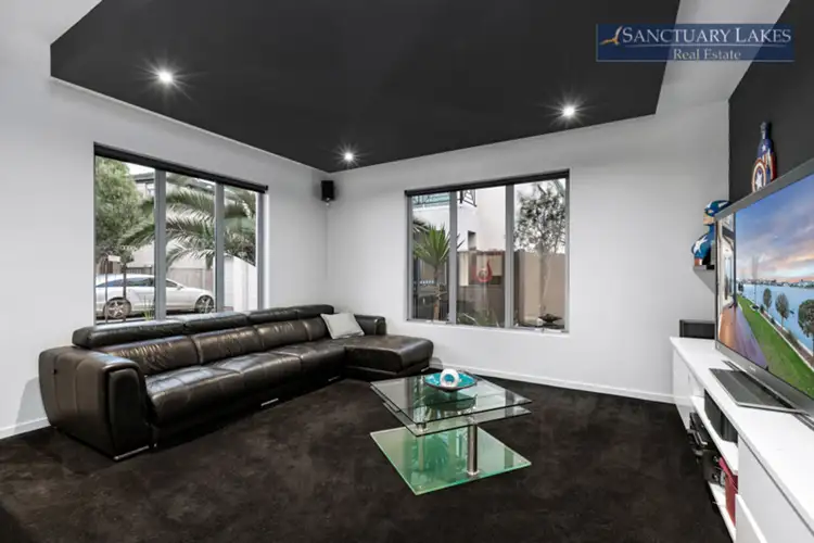 Fourth view of Homely house listing, 4 Sapphire Close, Sanctuary Lakes VIC 3030