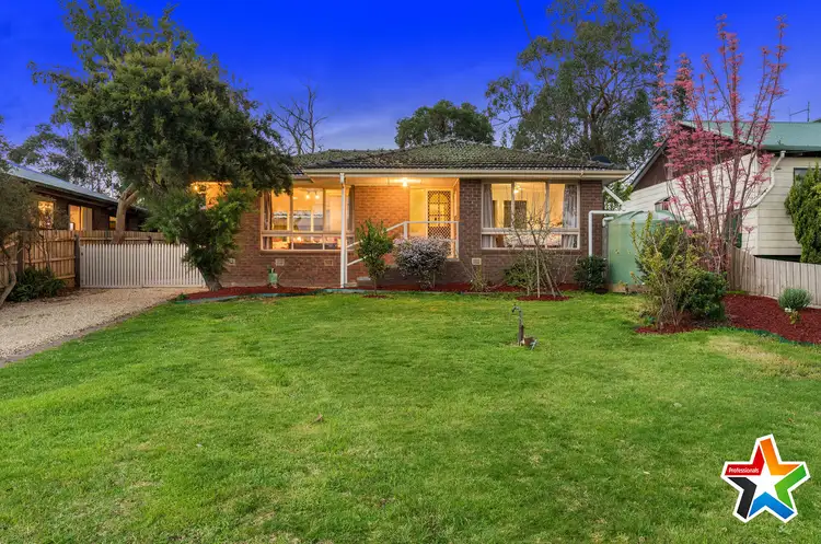14 Barrowby Avenue, Woori Yallock VIC 3139